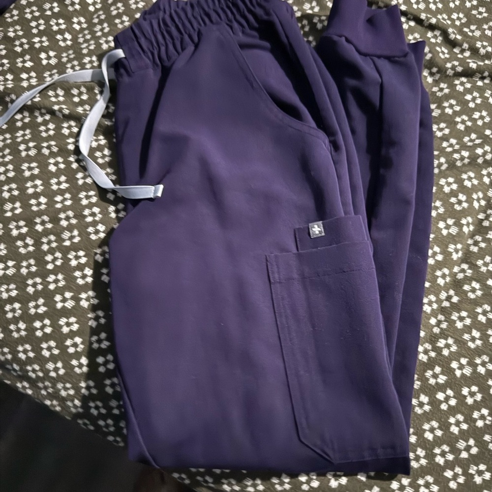 Figs scrub set - Picture 3 of 3